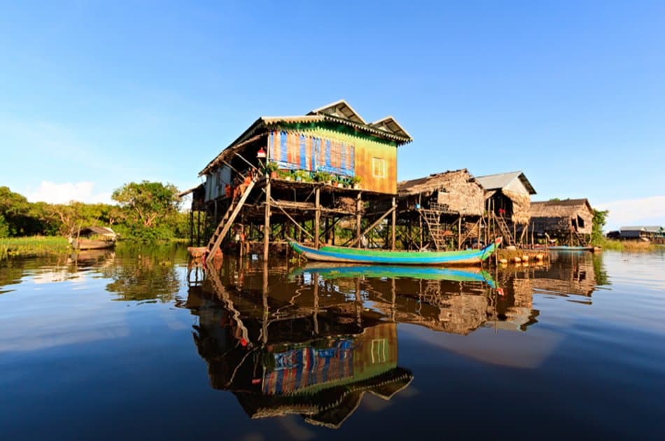 Guided Floating Village Tour - Photo 3