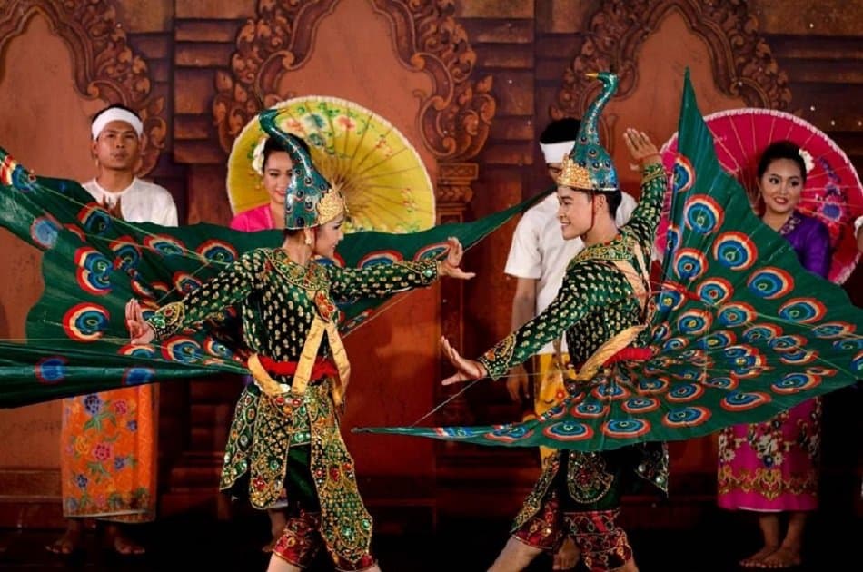 Plae Pakaa Arts Performances in Phnom Penh - Photo 5
