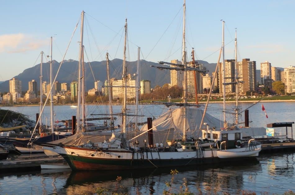Vancouver Grand City Tour - Photo 4