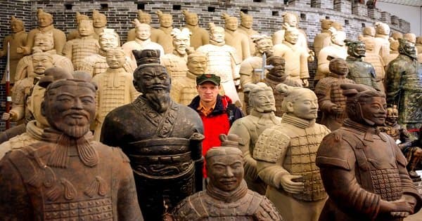 2-day Private Tour: Terracotta Warriors and Huashan Mountain 
