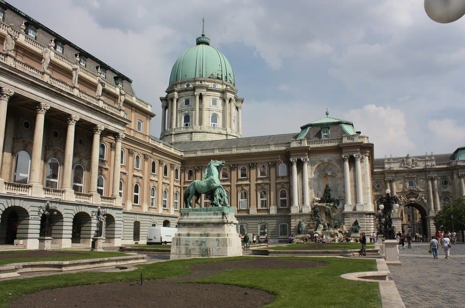 Full Day Private Budapest Explorer Tour - Photo 10