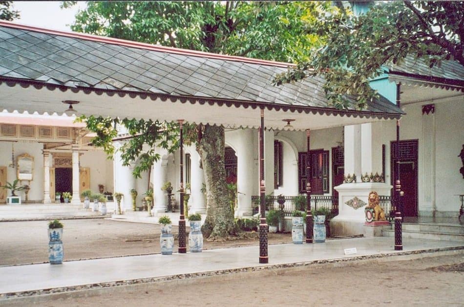 Indulgent Yogyakarta Private City Tour - Photo 2