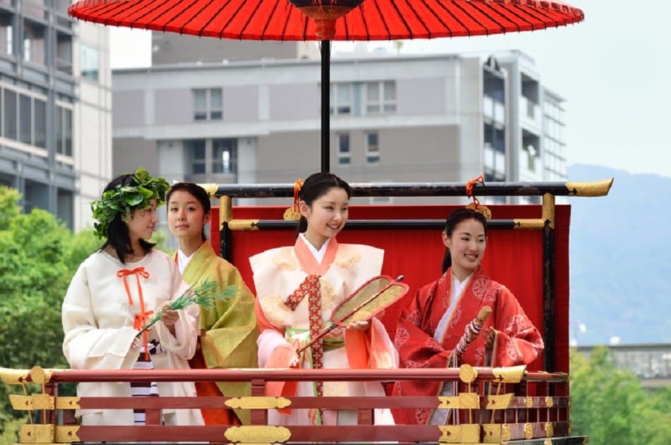 Fushimi Inari, Sanjusangendo Temple & Sake Tour - Photo 8