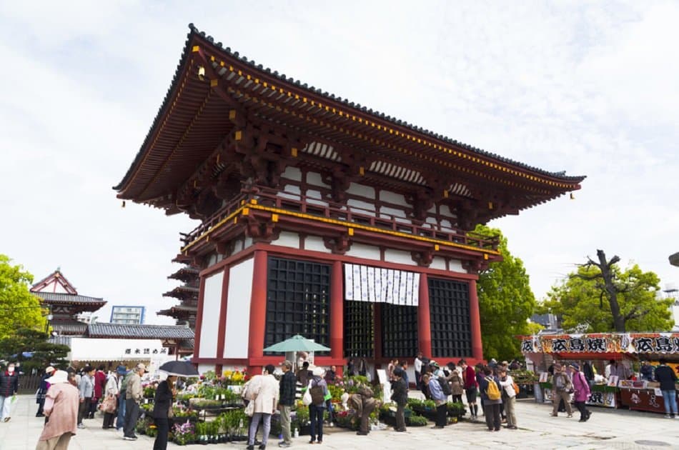 Osaka Shrine and Temple Tour - Photo 2