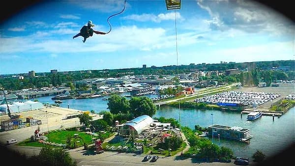 Amsterdam Bungee Jump - Photo 3