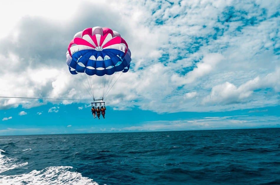 Boracay Parasailing - Photo 2