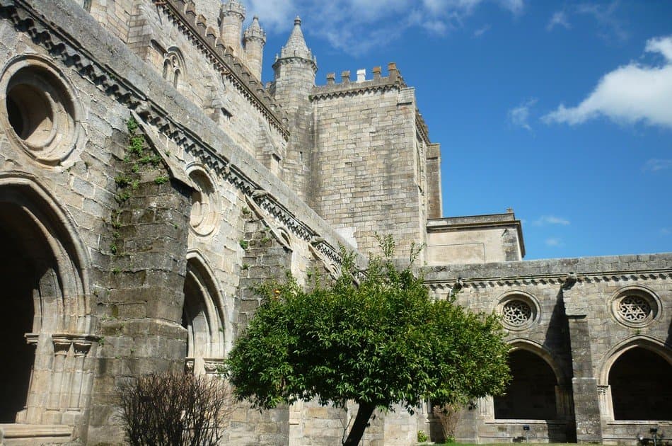 Evora and Megalithic Circuit Private Full Day Tour - Photo 2