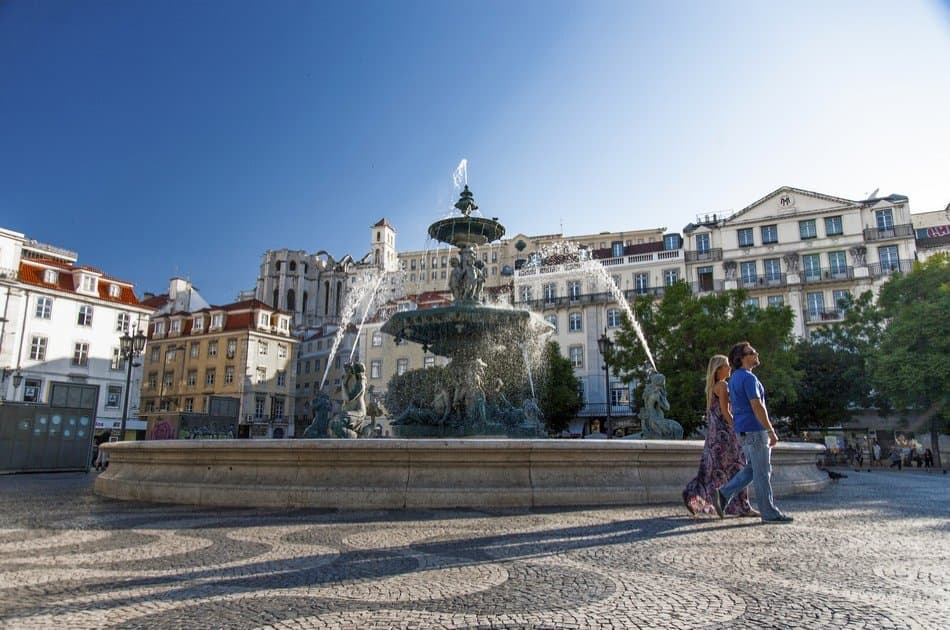 Lisbon Highlights - Photo 2