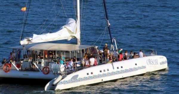Catamaran Sail & Skyline