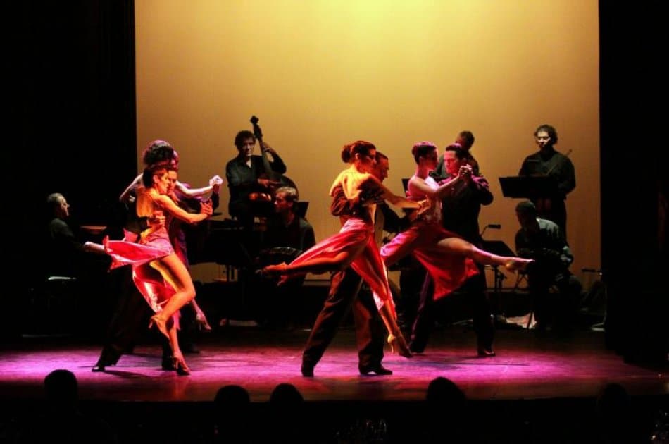Dinner and A Tango Show What More Could You Want in Piazolla Tango ! - Photo 3