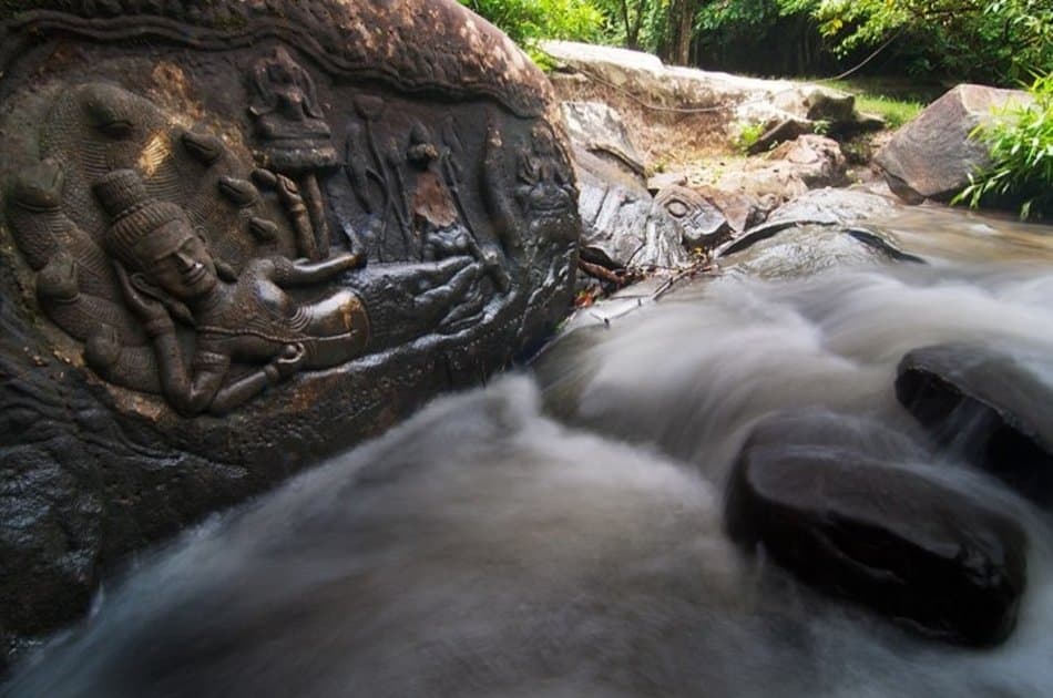 1000 of Lingas, Kbal Spean & Banteay Srei Full Day Private Tour - Photo 3