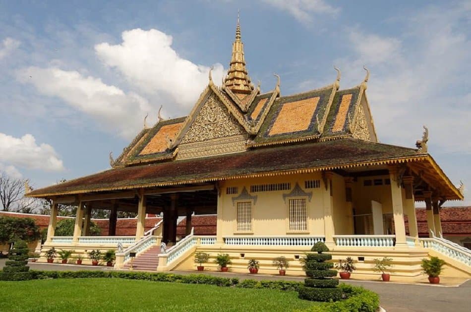 Discover Phnom Penh Private Half Day Tour - Photo 5