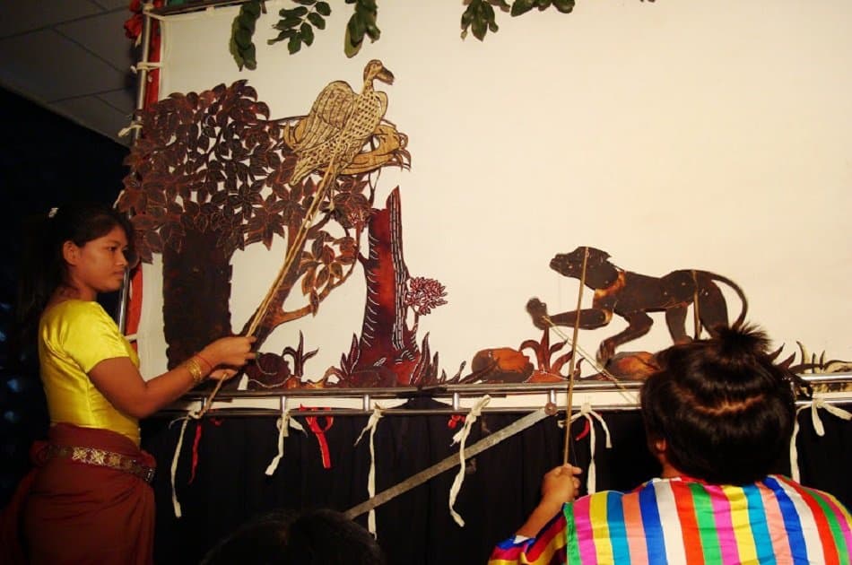 Sovannaphum Shadow Art Performance - Photo 4
