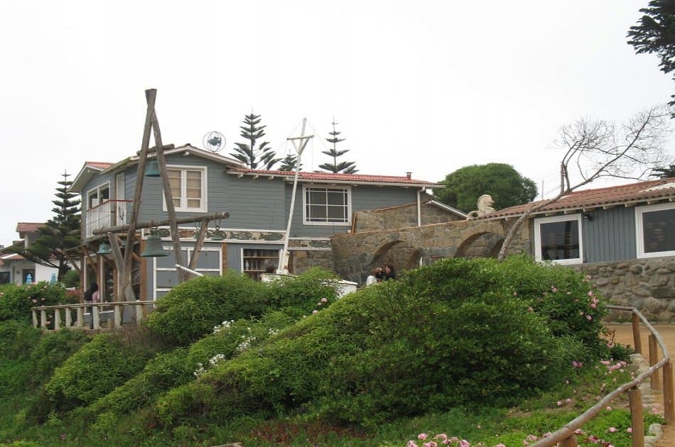 House of Pablo Neruda Group Tour From Santiago - Photo 9