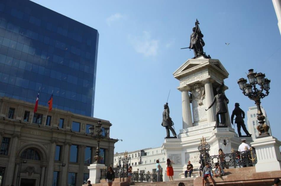 Traditional City Tour of Valparaiso - Photo 6