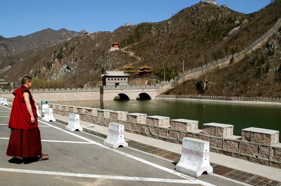 Beijing Coach Tour of Badaling Great Wall and Ming Tombs - Photo 5