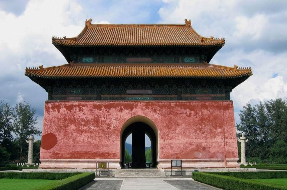 Beijing Coach Tour of Badaling Great Wall and Ming Tombs - Photo 7