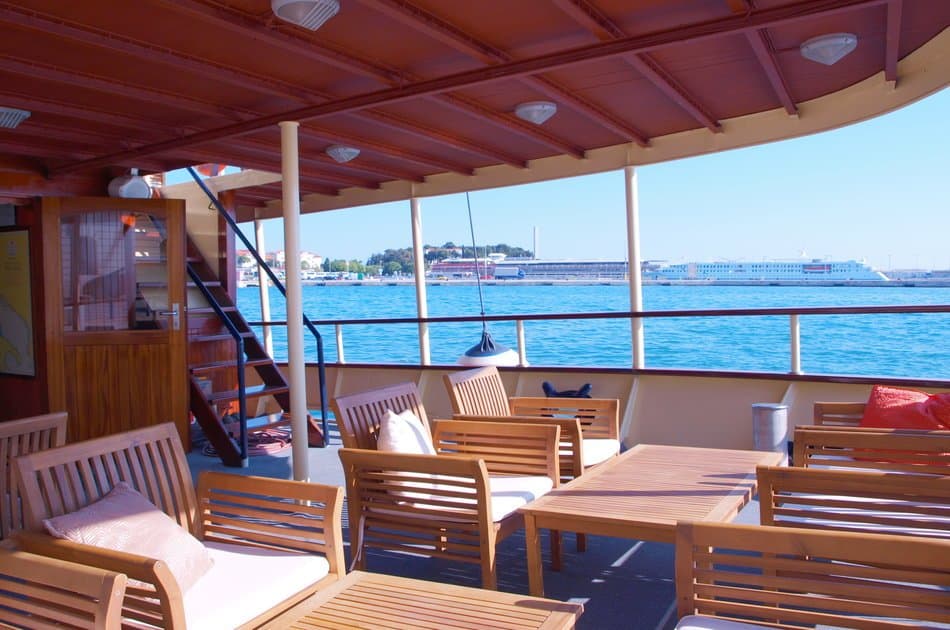 All inclusive Day Trip to Island Brač - Golden Horn Beach - Photo 3