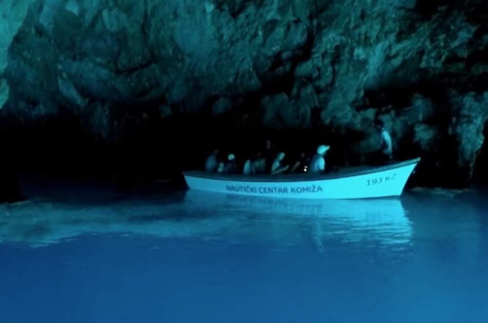 Blue Cave and Hvar Full Day Trip - Photo 14