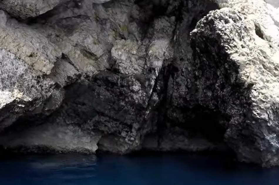 Blue Cave and Hvar Full Day Trip - Photo 15