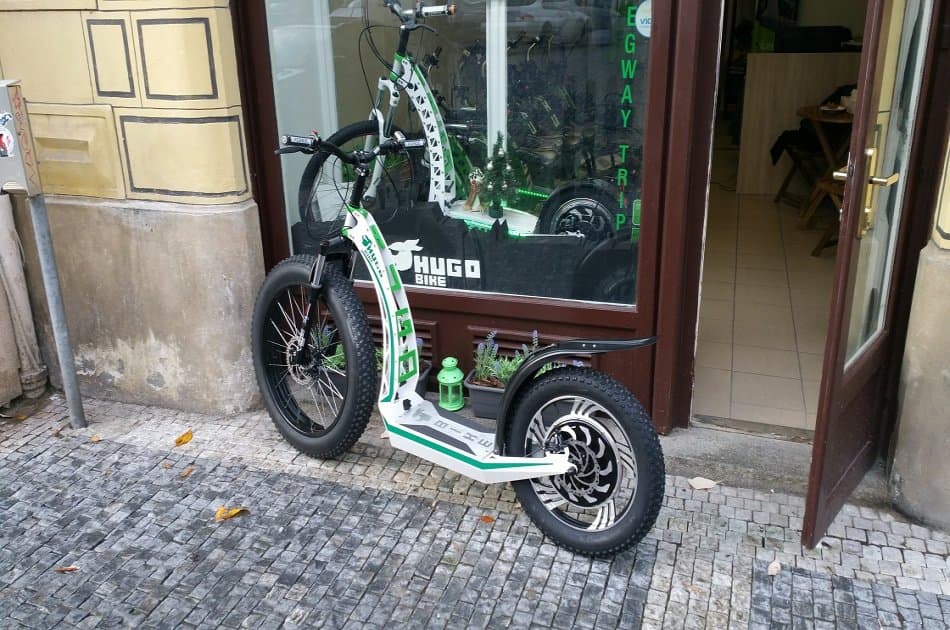 Prague All incl Combi City Tour on Segway and E-scooter HUGO Bike - Photo 5