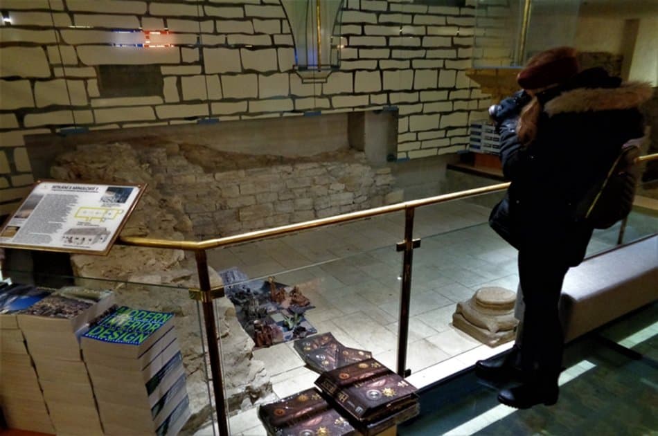 Prague: Archaeology & History Experience - Photo 3