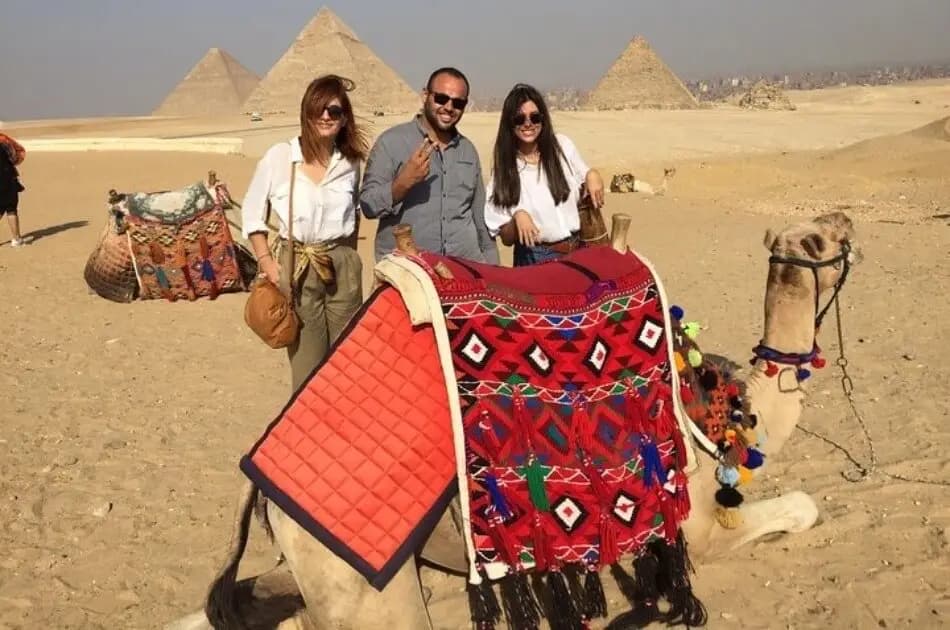 Day Trip to Giza Pyramids, Sphinx and Egyptian Museum With Camel Ride and Lunch - Photo 18
