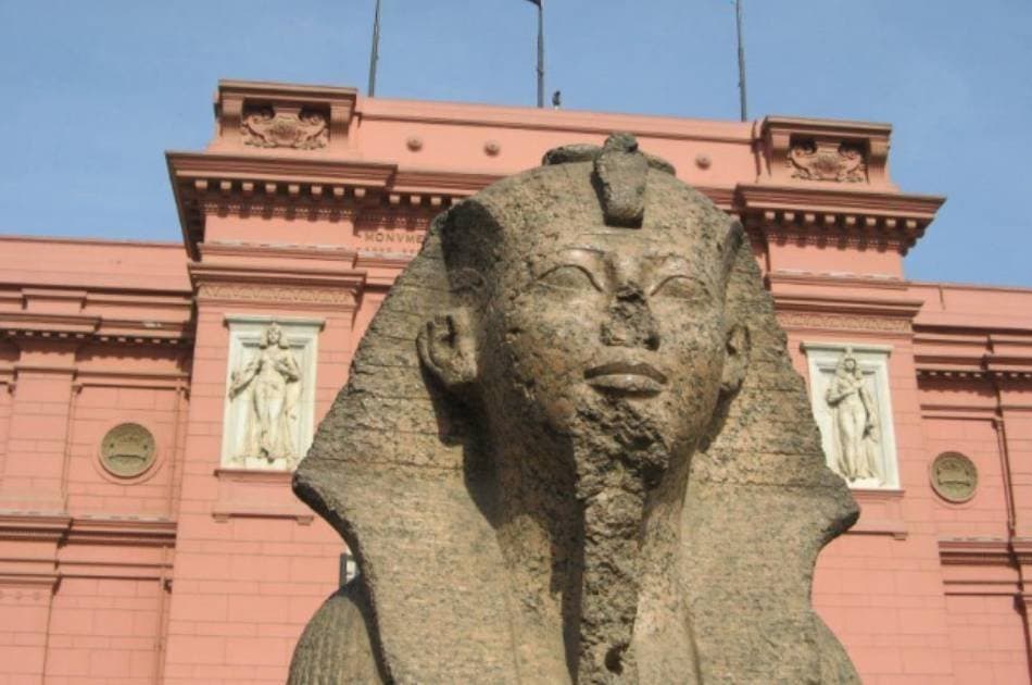 Half Day Group Tour To The Astounding Egyptian Museum - Photo 3