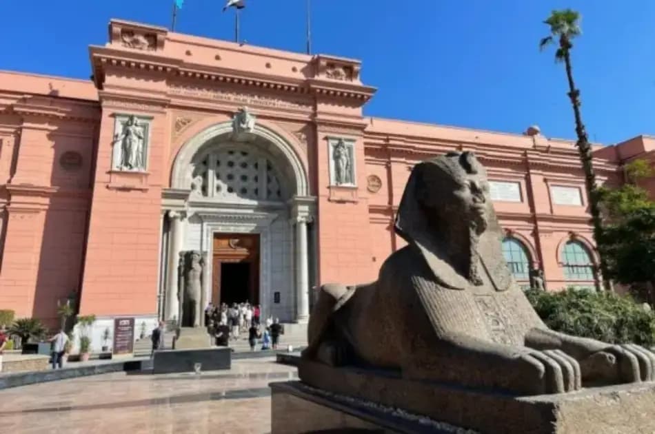Private Tour to Giza Pyramids and The Egyptian Museum - Photo 17