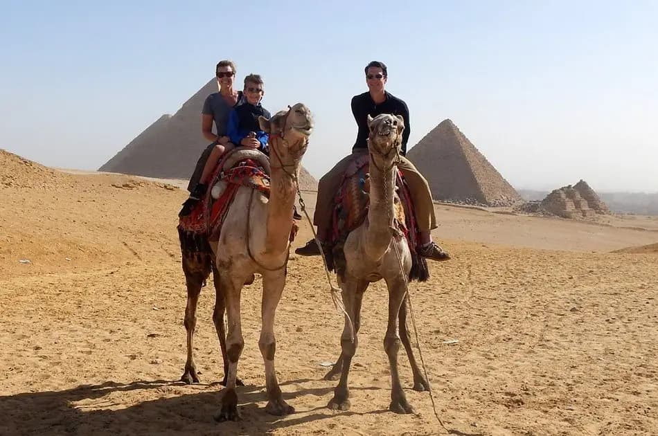 Private Tour to Giza Pyramids, Sphinx, Coptic Cairo and Islamic Cairo - Photo 11