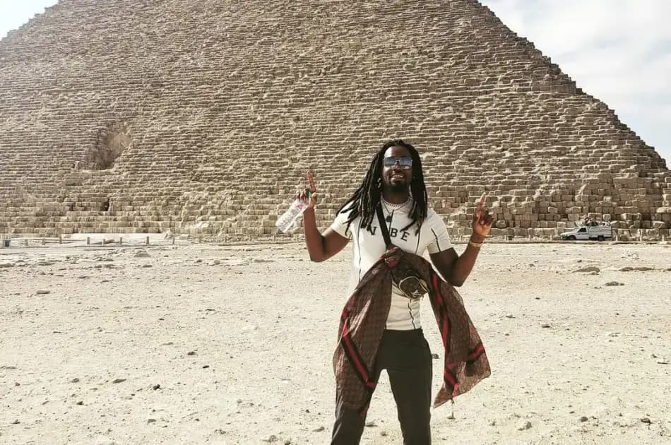 Private Tour to Giza Pyramids, Sphinx, Coptic Cairo and Islamic Cairo - Photo 15