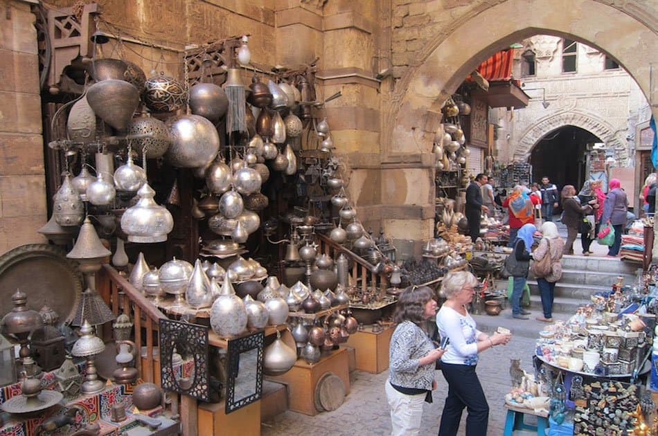 Private Tour to The Great Giza pyramids, The Egyptian Museum and Bazaar - Photo 4