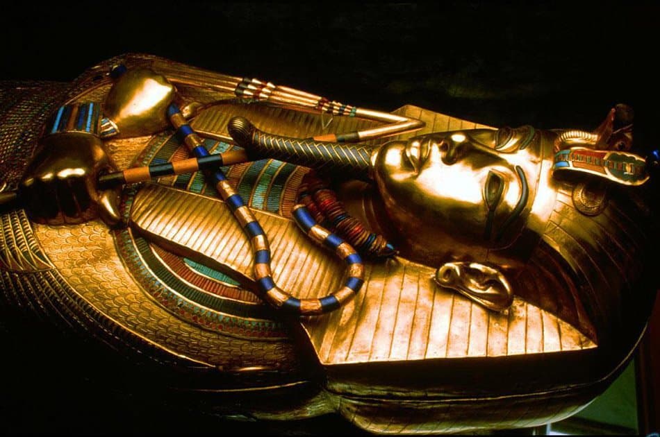 Private Tour to The Great Giza pyramids, The Egyptian Museum and Bazaar - Photo 3