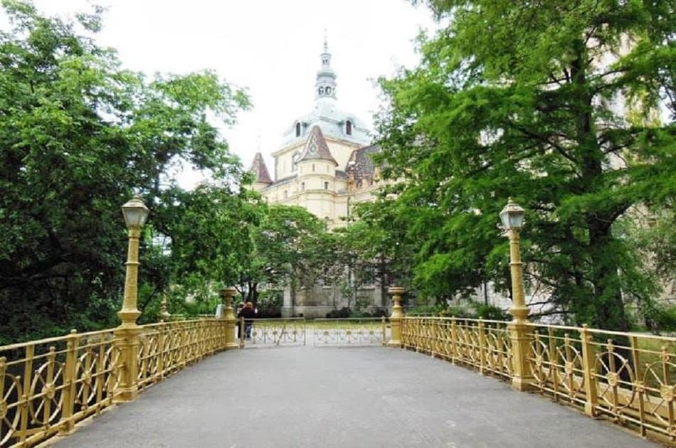 Budapest Historic and Culture Tour - Photo 10