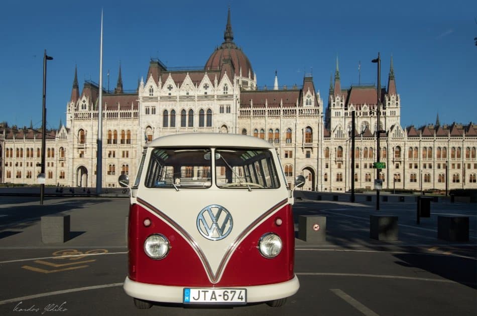 Budapest Private Sightseeing Tour by Volkswagen Samba Bus - Photo 4