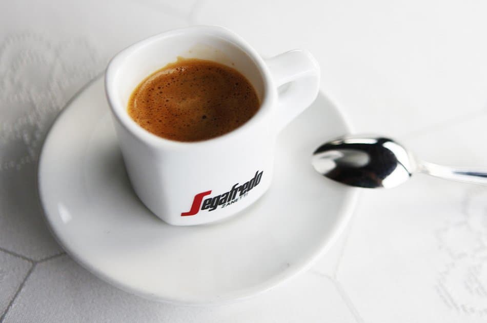Coffee & Cruise on the Danube in Budapest - Photo 3