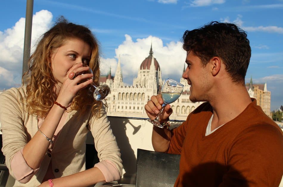 Coffee & Cruise on the Danube in Budapest - Photo 4