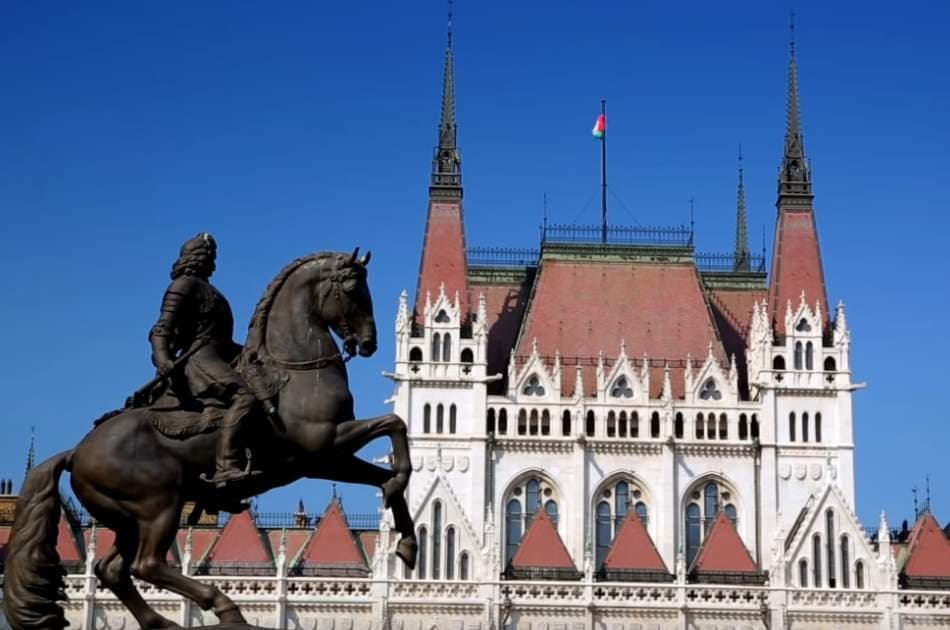 Half Day Highlight Tour of Budapest - Photo 9