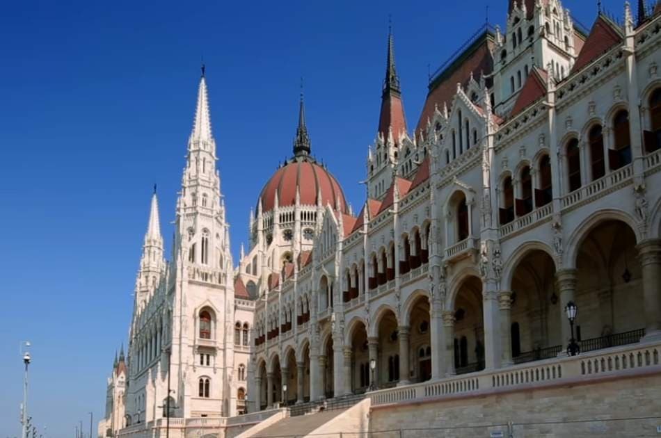 Half Day Highlight Tour of Budapest - Photo 6