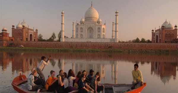 Agra Private Day Trip by Car - Taj Mahal & Agra Fort - Photo 1