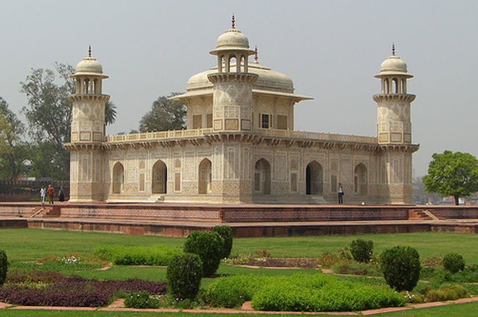 Overnight Taj Mahal Tour From Delhi by Car - Photo 3