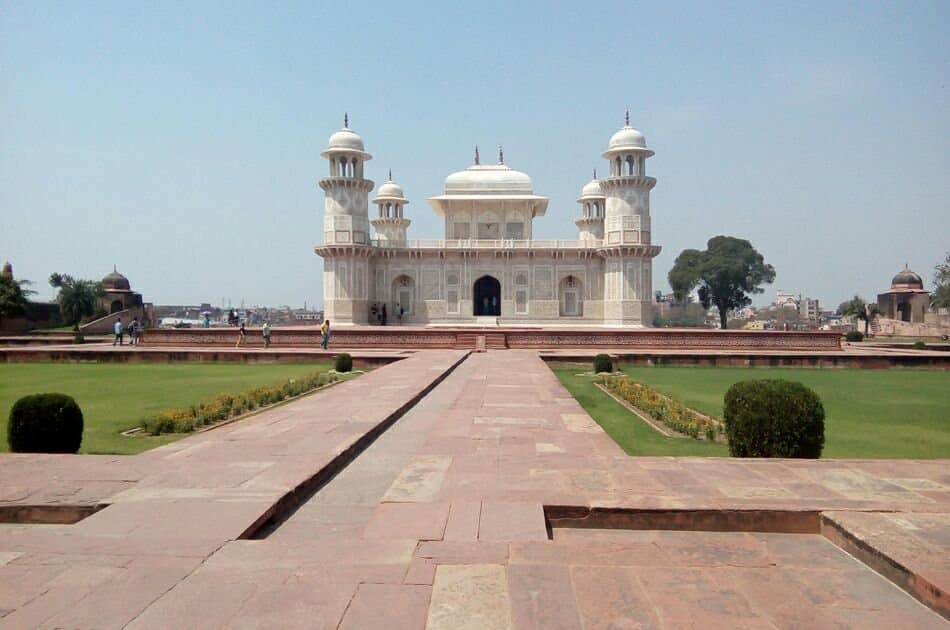Personalized Day Tour of Agra by the Fast Train From New Delhi - Photo 6