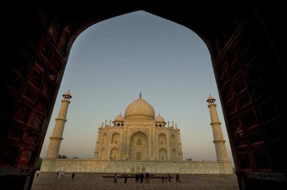 Private Full Day Taj Mahal & Fatehpur Sikri Tour from Delhi By Car - Photo 6