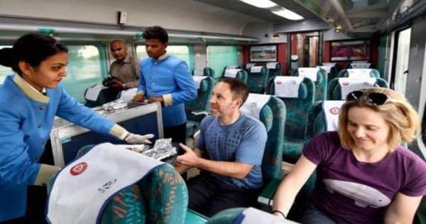 Private Full Day Taj Mahal Tour by High-Speed Train from Delhi - Photo 1
