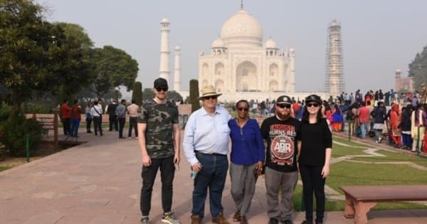 Private Sunrise Taj Mahal Tour From Delhi - Photo 1