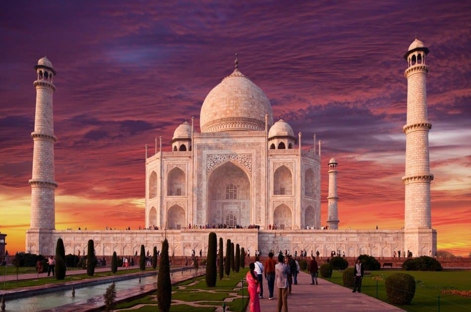 Private Sunrise tour of Taj Mahal and Agra fort - Photo 3