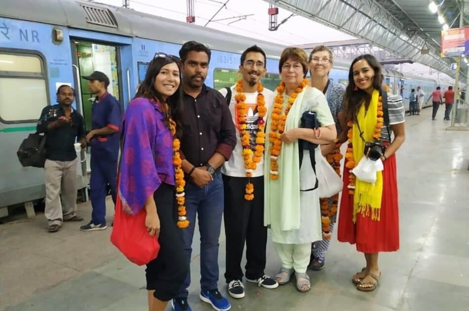 Private Taj Mahal Tour by Train from New Delhi - Photo 9