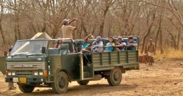 Private Transfer From Udaipur To Ranthmbore - Photo 1
