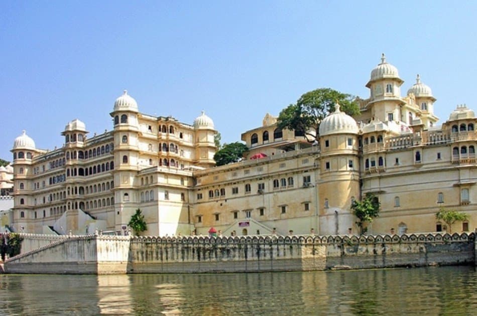 Private Udaipur City Sightseeing Tour - Photo 4
