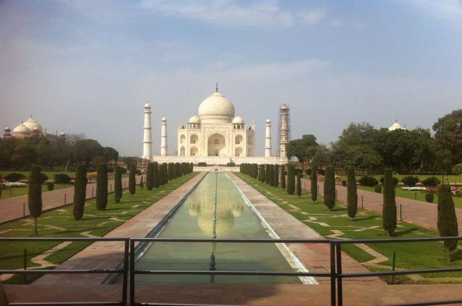 Taj Mahal Day Tour from Delhi by Super Fast Train - Photo 3